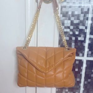 💕 Sondra Roberts squared medium vegan tan shoulder bag 💕